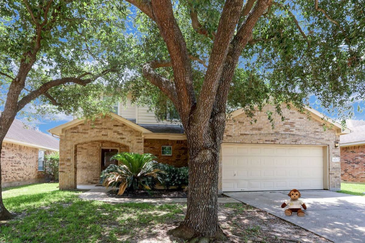 House for rent at 9611 Cobalt Creek Lane, Houston, TX 77095