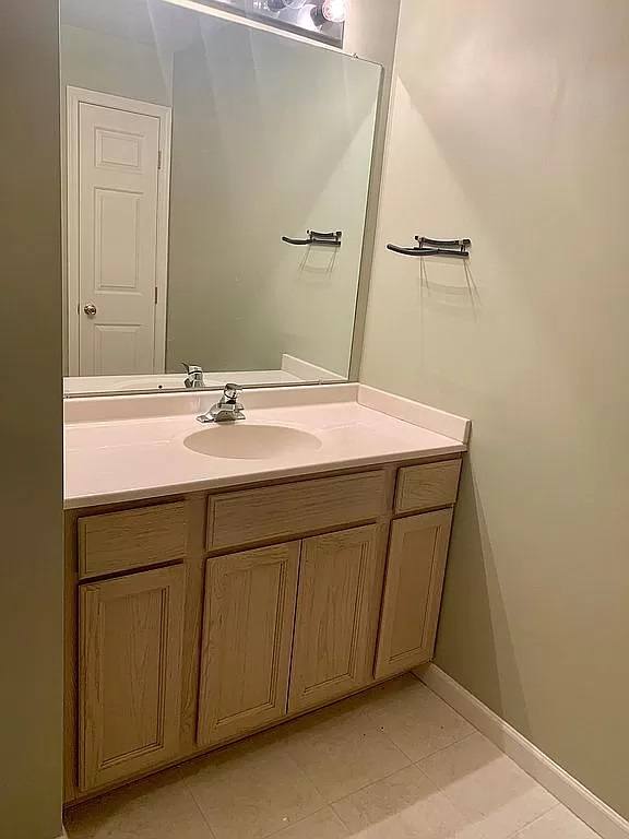 Condo for rent at 15124 Lenox Dr, Strongsville, OH 44136