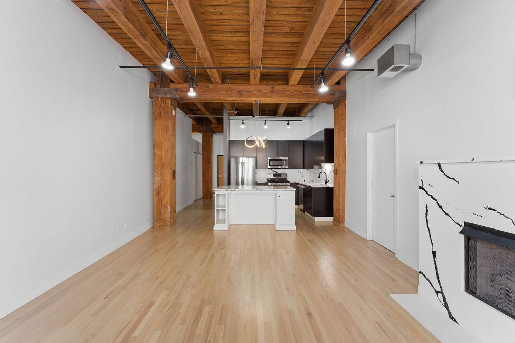 Apartment for rent at 1133 S Wabash Ave #303, Chicago, IL 60605