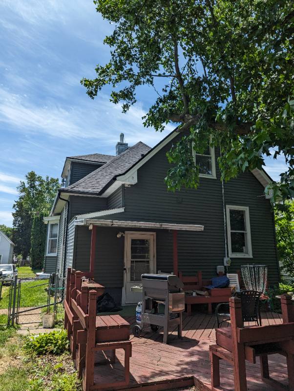 House for rent at 1723 W Fredonia Ave, Peoria, IL 61606