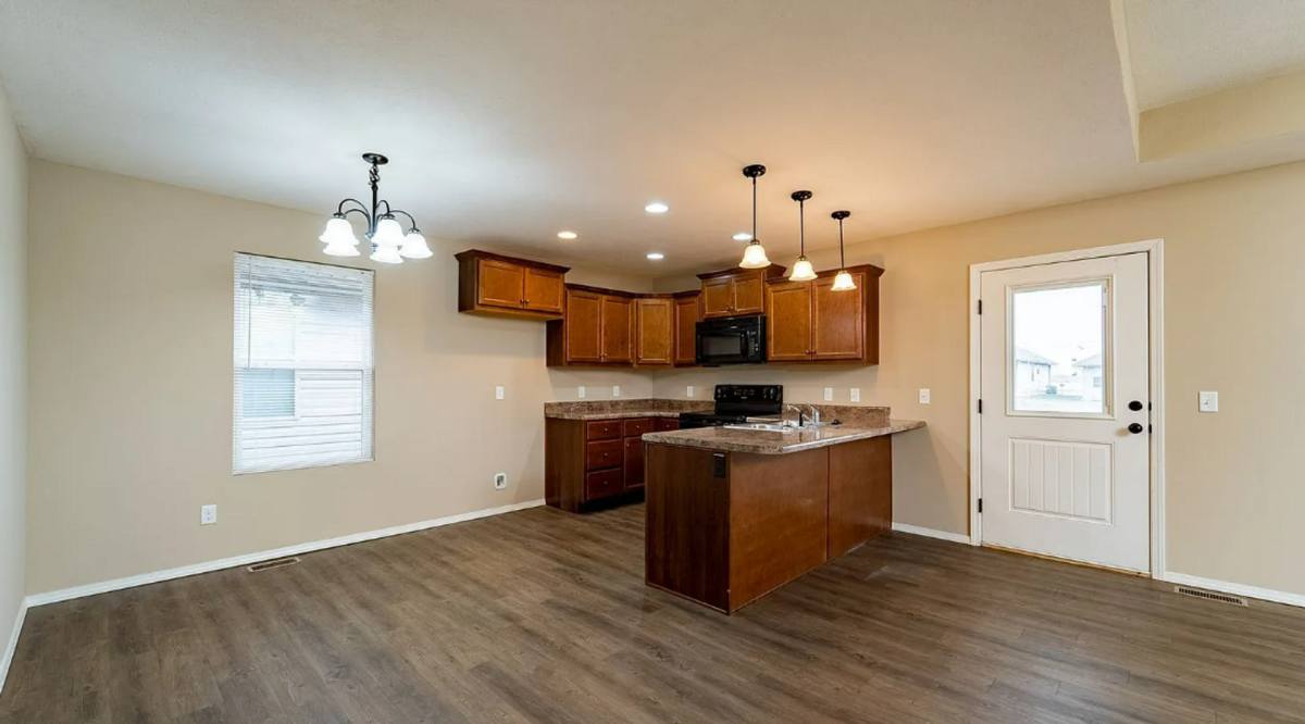 House for rent at 852 S Waco Ave, Springfield, MO 65802