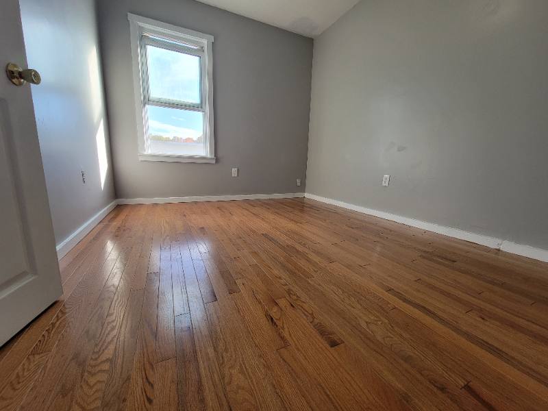 Apartment for rent at 4 Hacker St, Worcester, MA 01603