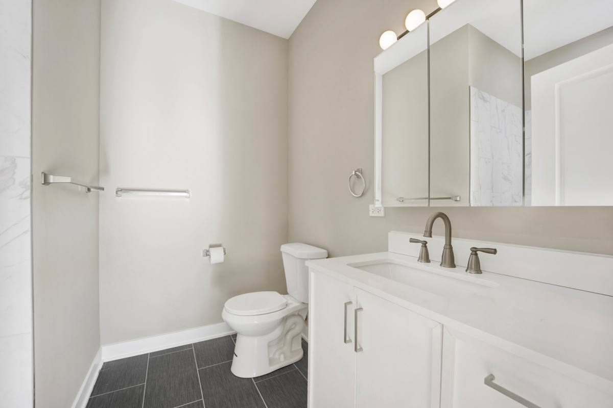 Apartment for rent at 5843 W Corcoran Place #2, Chicago, IL 60644
