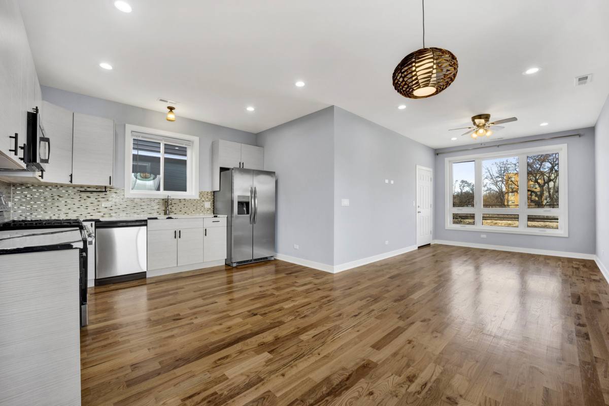 Apartment for rent at 5843 W Corcoran Place #2, Chicago, IL 60644