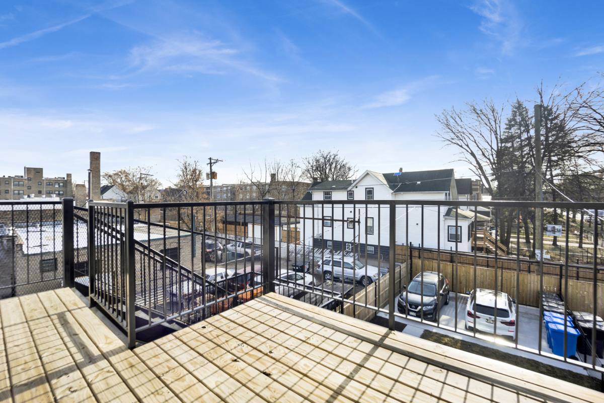 Apartment for rent at 5843 W Corcoran Place #2, Chicago, IL 60644