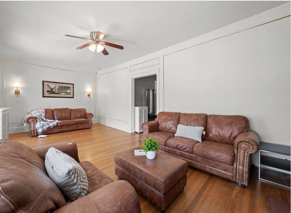 Apartment for rent at 1067 W Balmoral Ave #2, Chicago, IL 60640