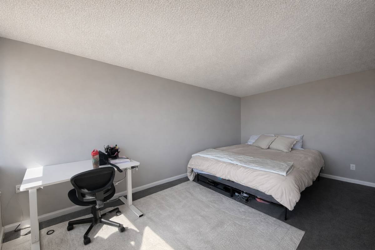 Apartment for rent at 5320 N Sheridan Rd #910, Chicago, IL 60640
