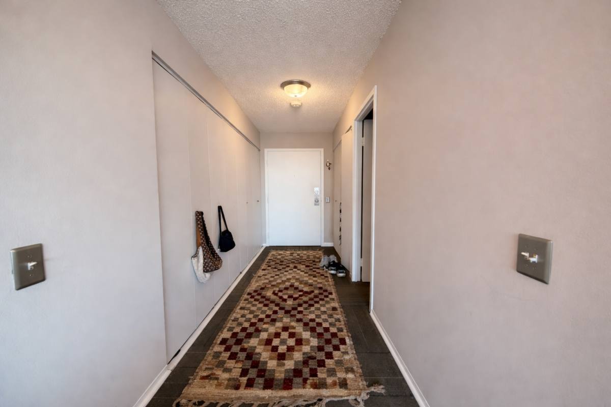 Apartment for rent at 5320 N Sheridan Rd #910, Chicago, IL 60640
