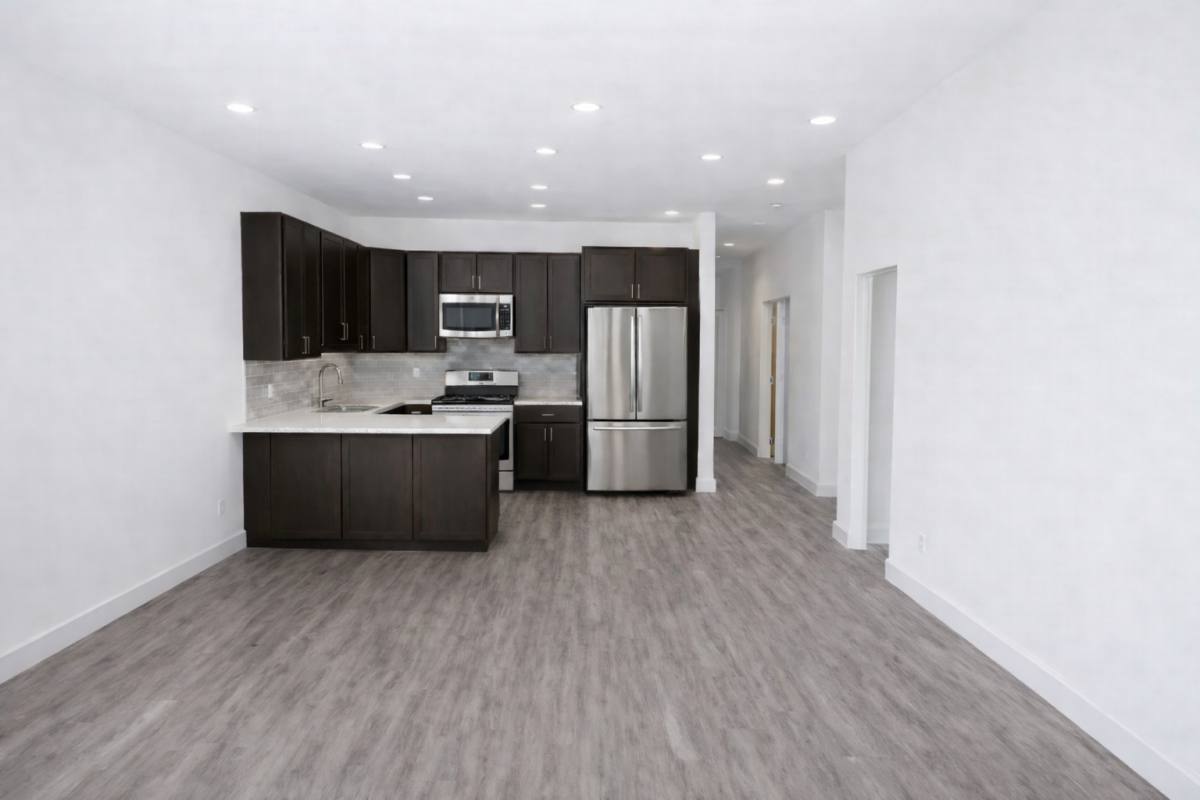 Apartment for rent at 3340 W Evergreen Ave #2F, Chicago, IL 60651