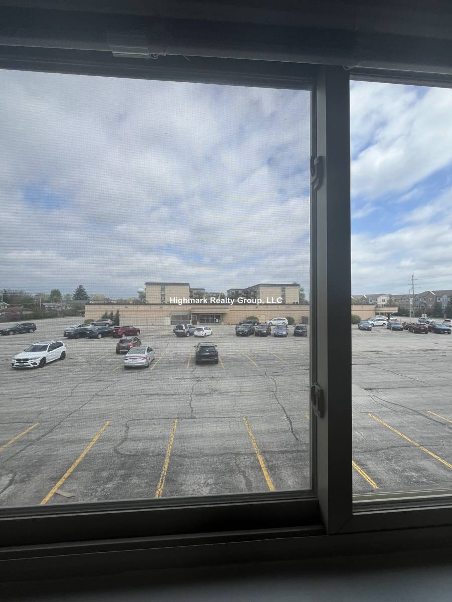 Apartment for rent at 8506 Waukegan Rd #15A, Morton Grove, IL 60053
