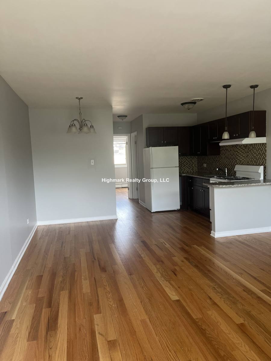 Apartment for rent at 8506 Waukegan Rd #15A, Morton Grove, IL 60053
