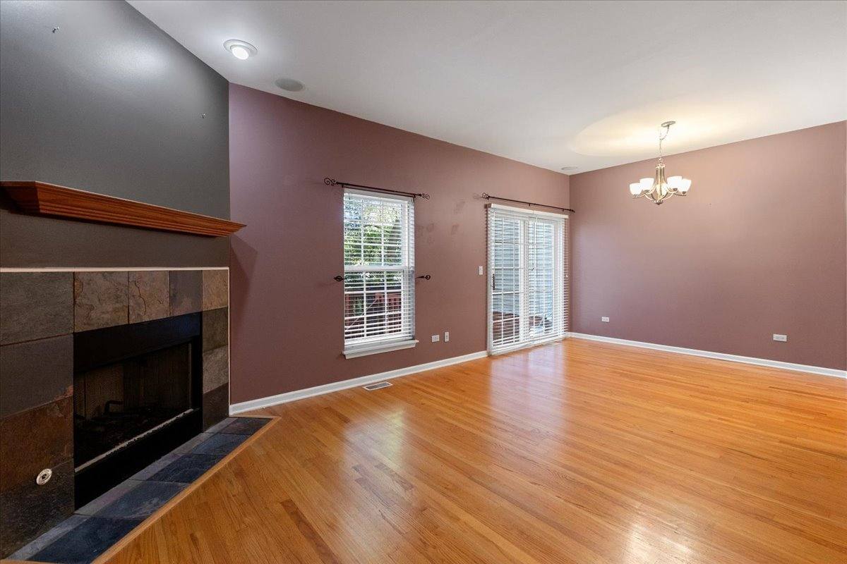 Townhouse for rent at 3817 N Milwaukee Ave #D, Chicago, IL 60641