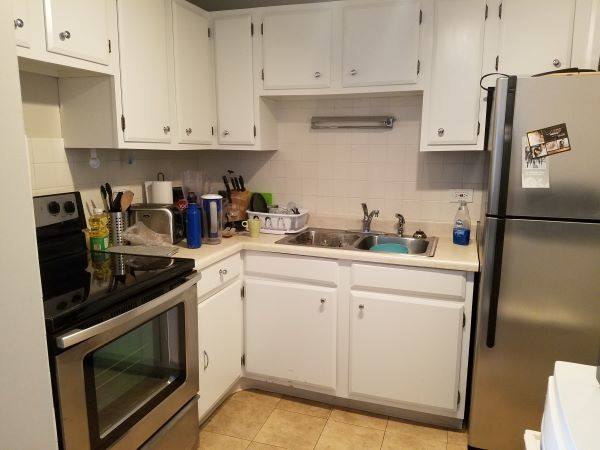Condo for rent at 607 W Wrightwood Ave #812, Chicago, IL 60614