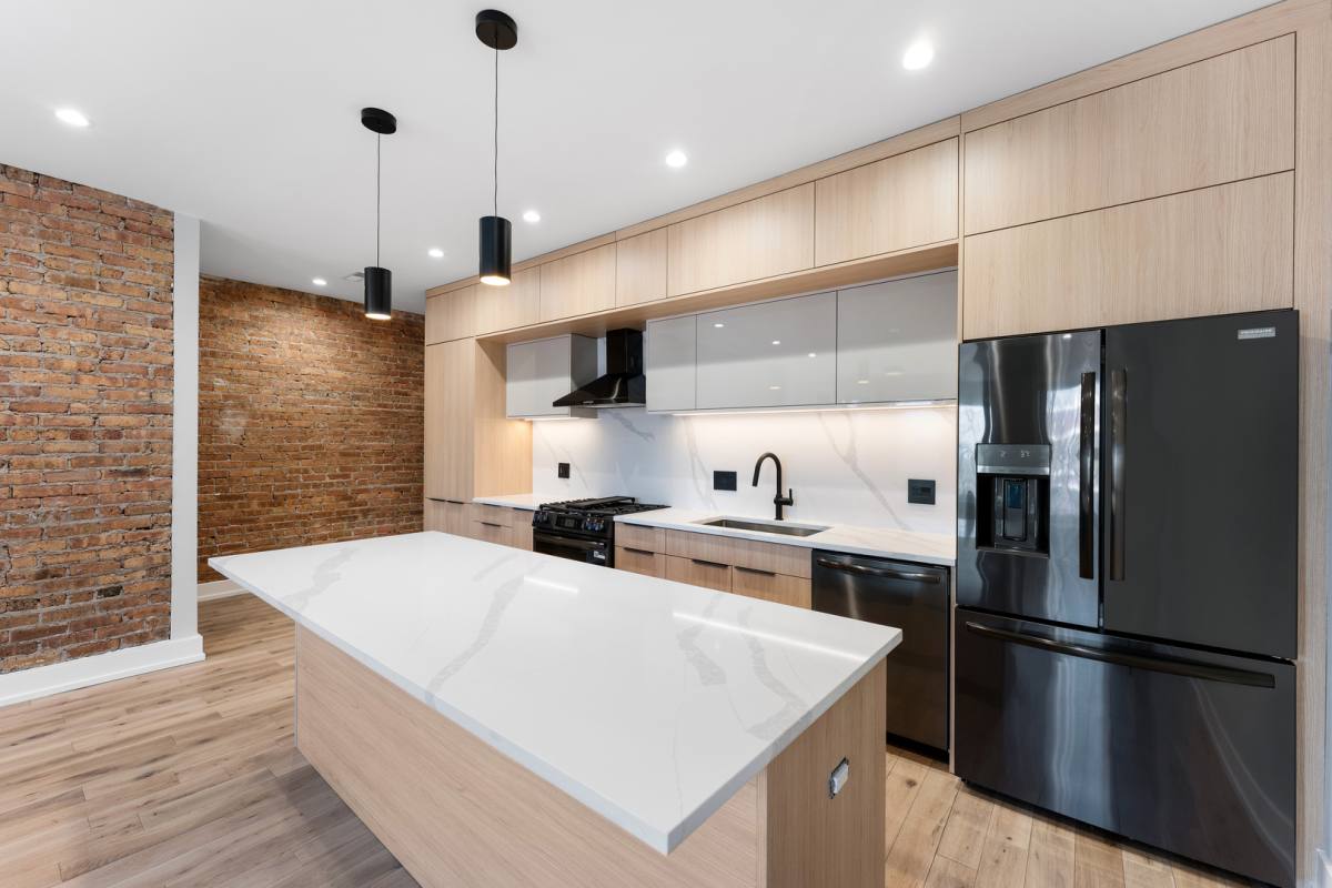 Apartment for rent at 7726 N Eastlake Terrace #3, Chicago, IL 60626