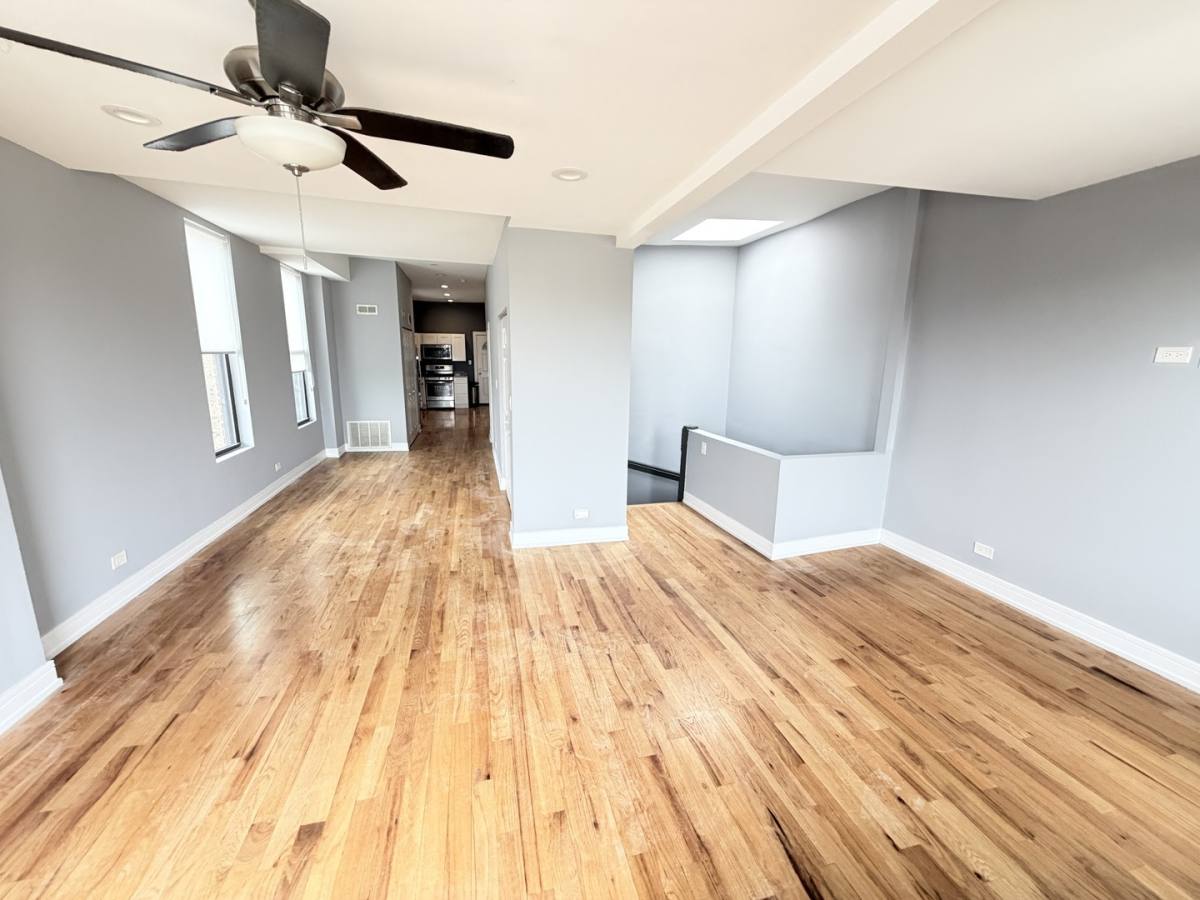 Apartment for rent at 113 S Paulina St #3, Chicago, IL 60612