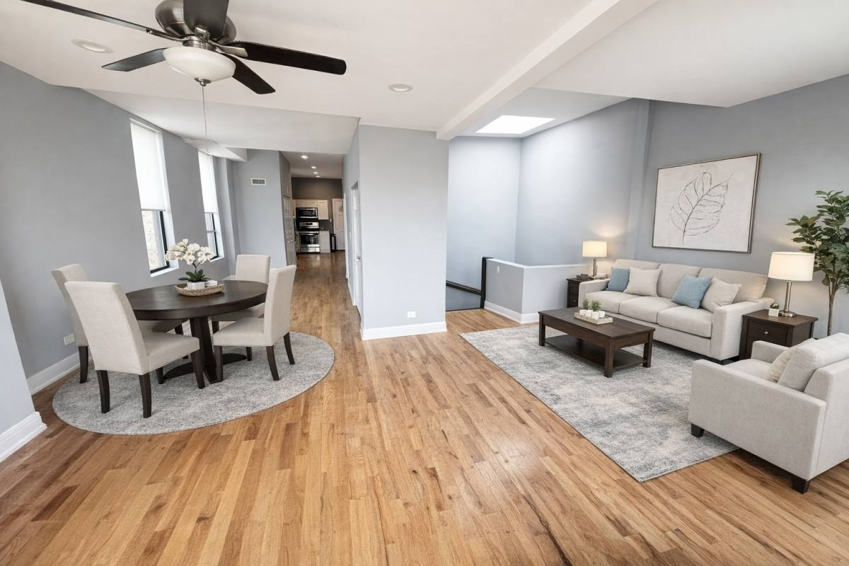 Apartment for rent at 113 S Paulina St #3, Chicago, IL 60612