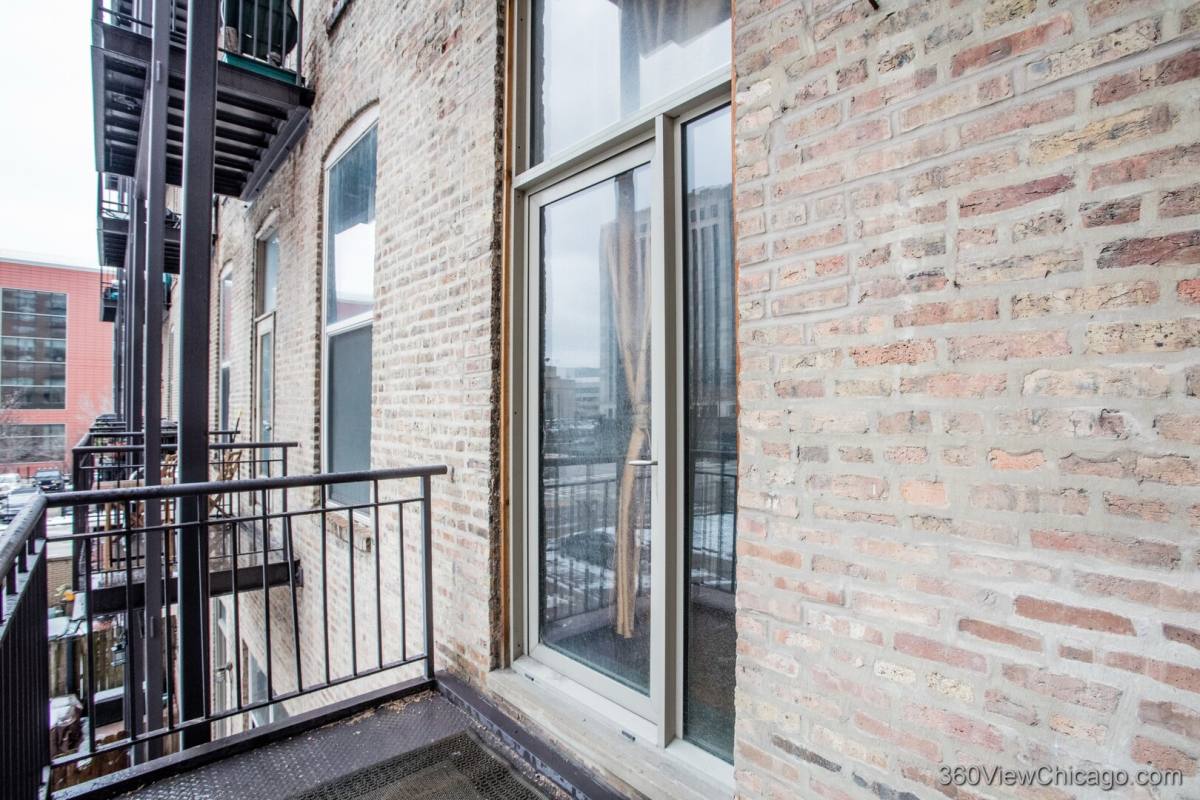 Apartment for rent at 550 W Harrison St #253, Chicago, IL 60607