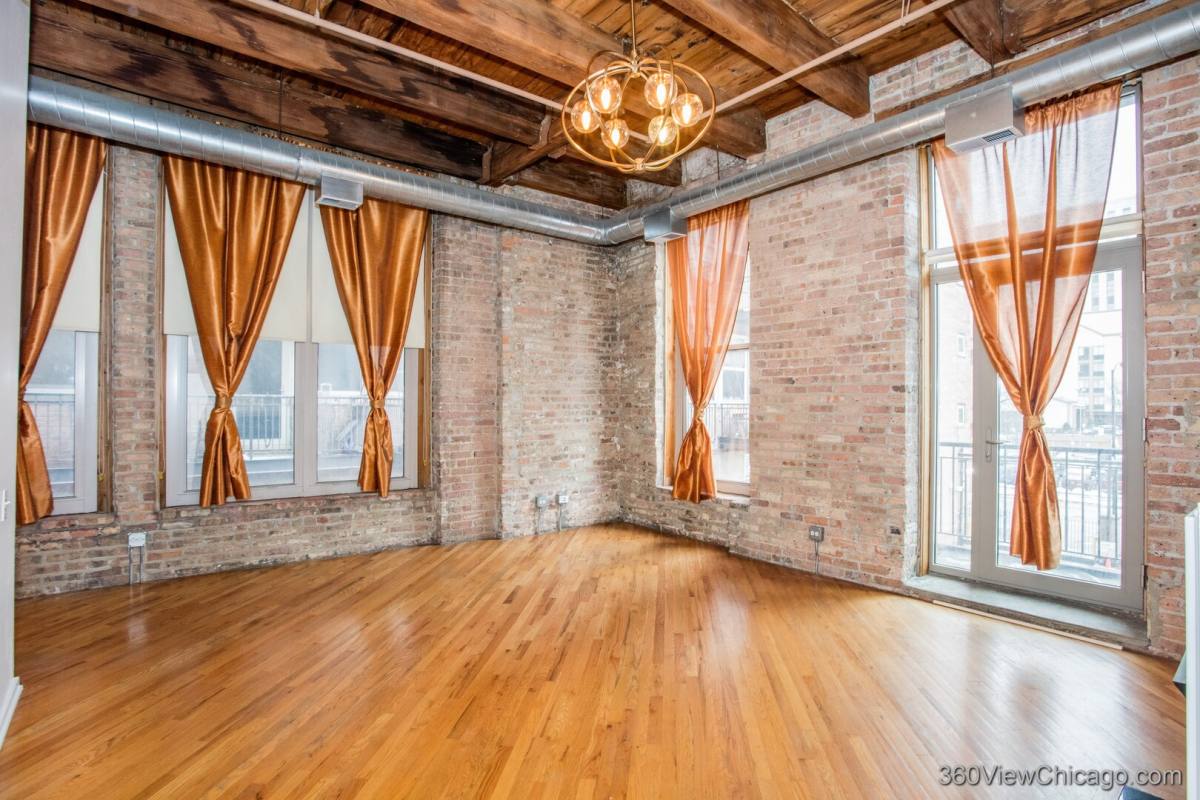 Apartment for rent at 550 W Harrison St #253, Chicago, IL 60607