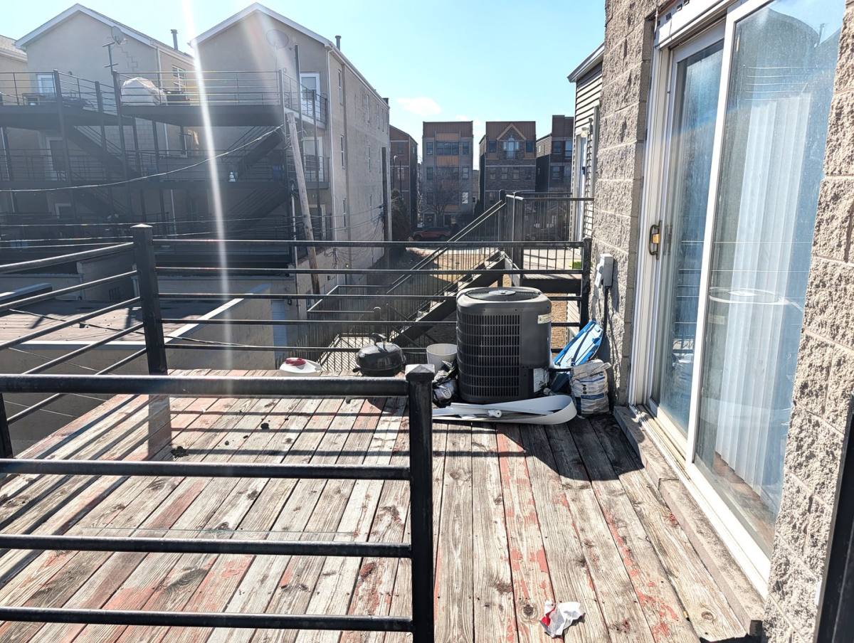 Condo for rent at 515 S Campbell Ave #3, Chicago, IL 60612