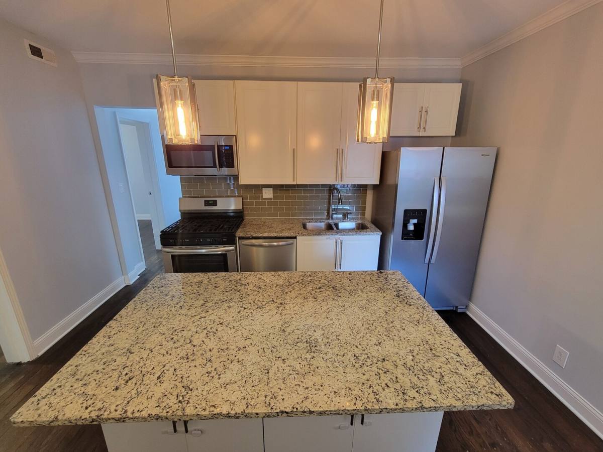 Apartment for rent at 4849 N Sawyer Ave #1, Chicago, IL 60625
