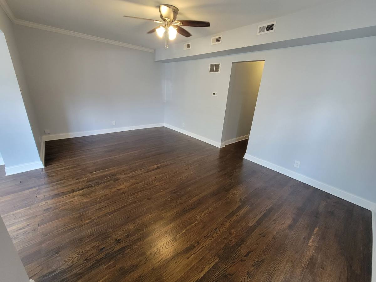 Apartment for rent at 4849 N Sawyer Ave #1, Chicago, IL 60625