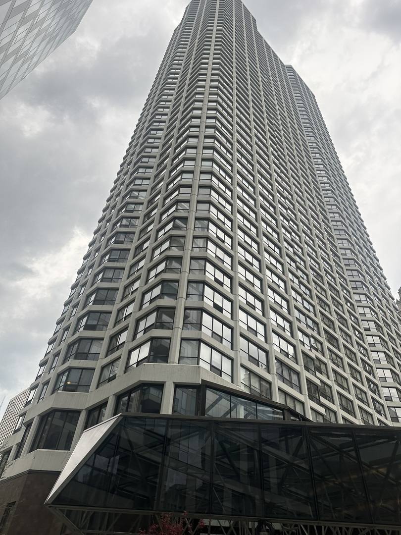 Condo for rent at 405 N Wabash Ave #308, Chicago, IL 60611