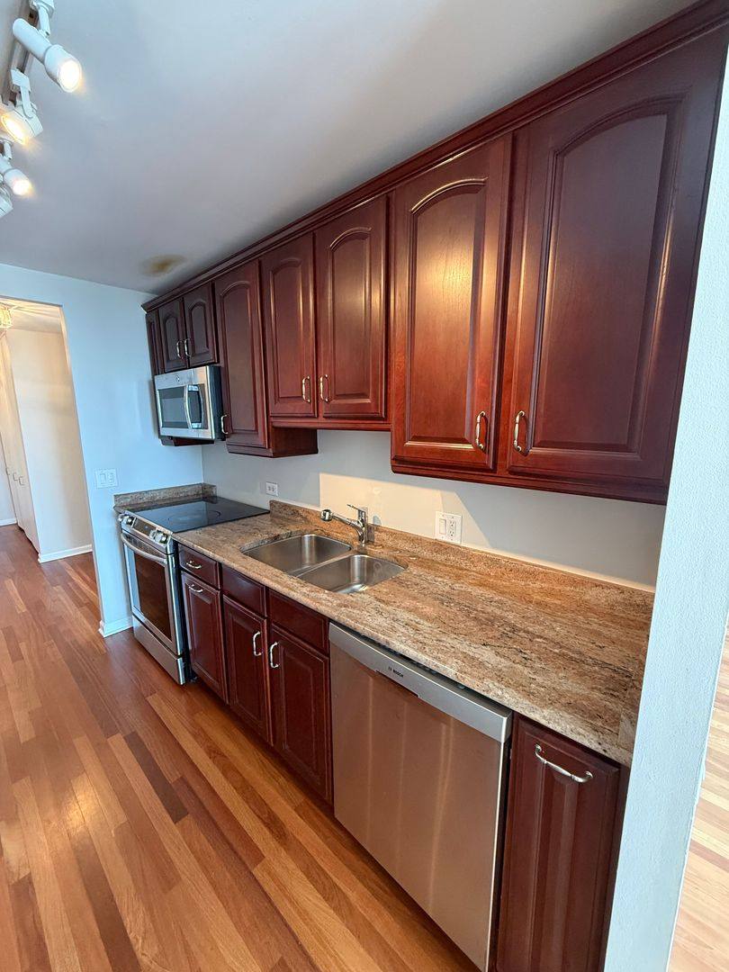Apartment for rent at 899 S Plymouth Court #2008, Chicago, IL 60605