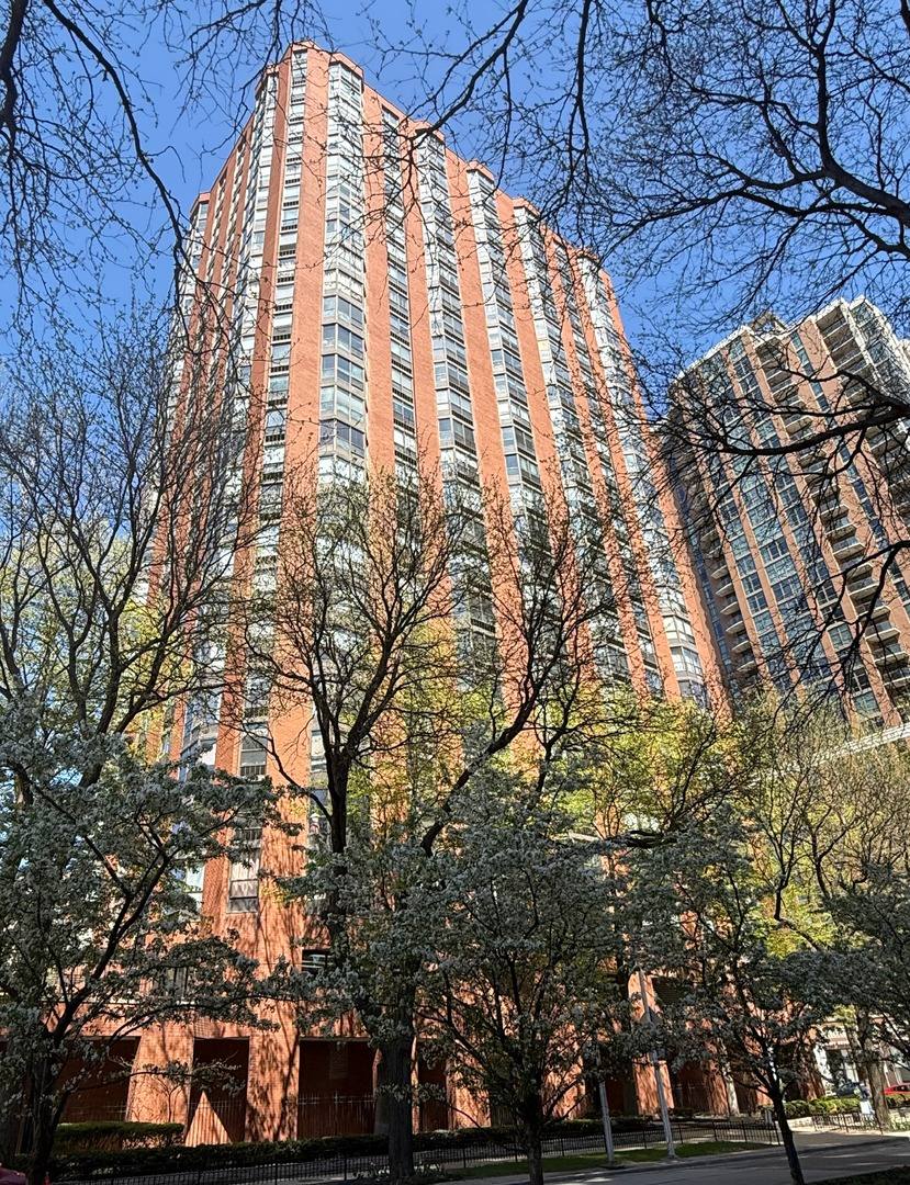 Apartment for rent at 899 S Plymouth Court #2008, Chicago, IL 60605
