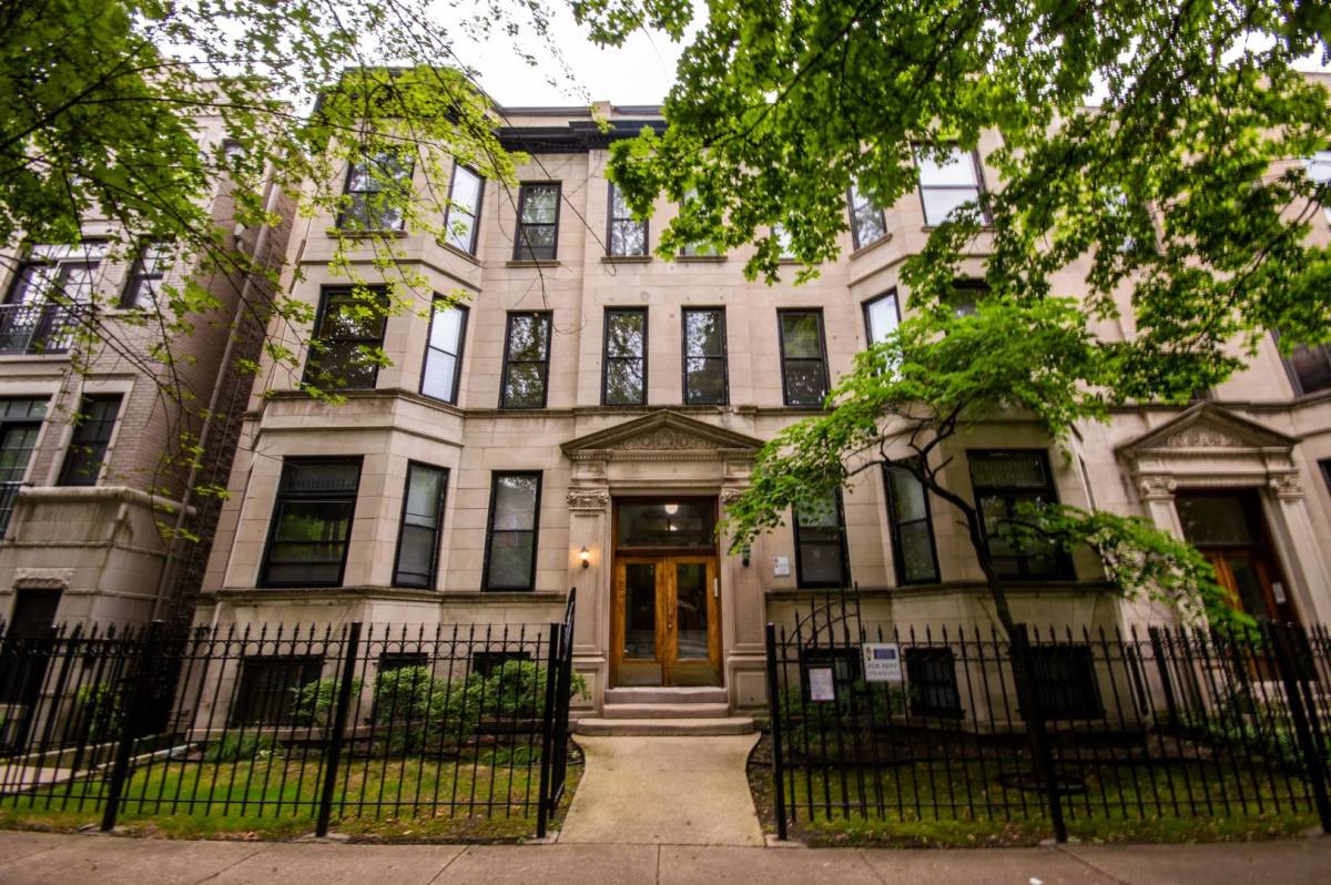 Apartment for rent at 3722 N Fremont St #2, Chicago, IL 60613