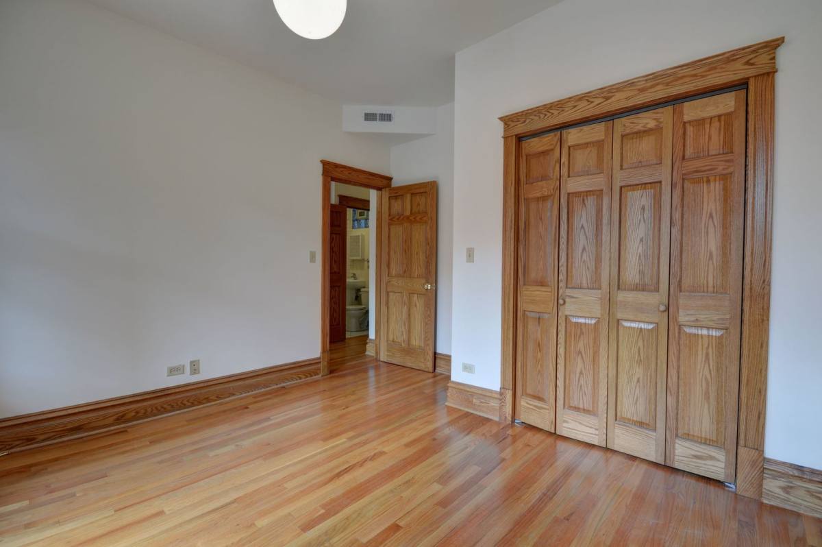 Apartment for rent at 3722 N Fremont St #2, Chicago, IL 60613