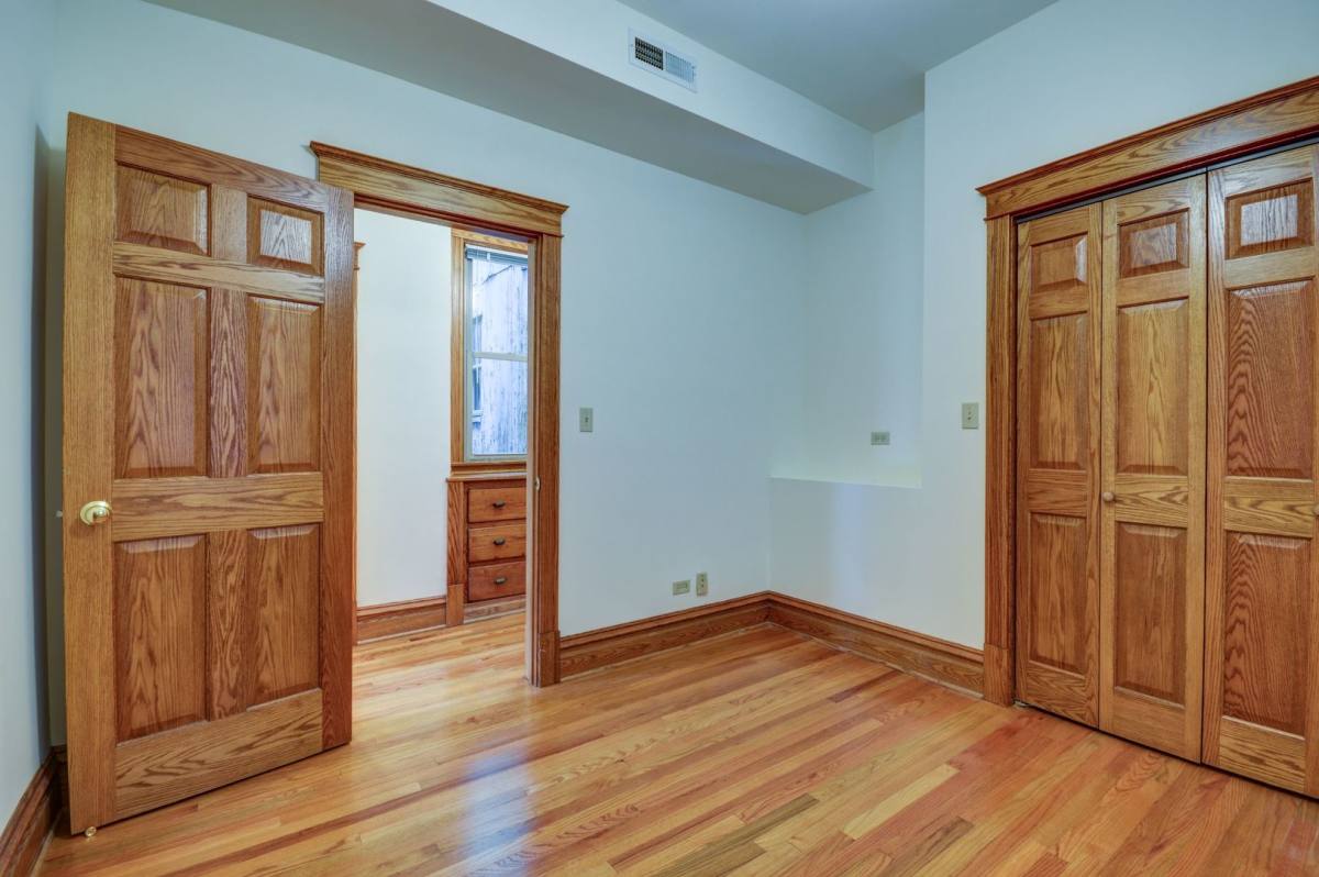 Apartment for rent at 3722 N Fremont St #2, Chicago, IL 60613