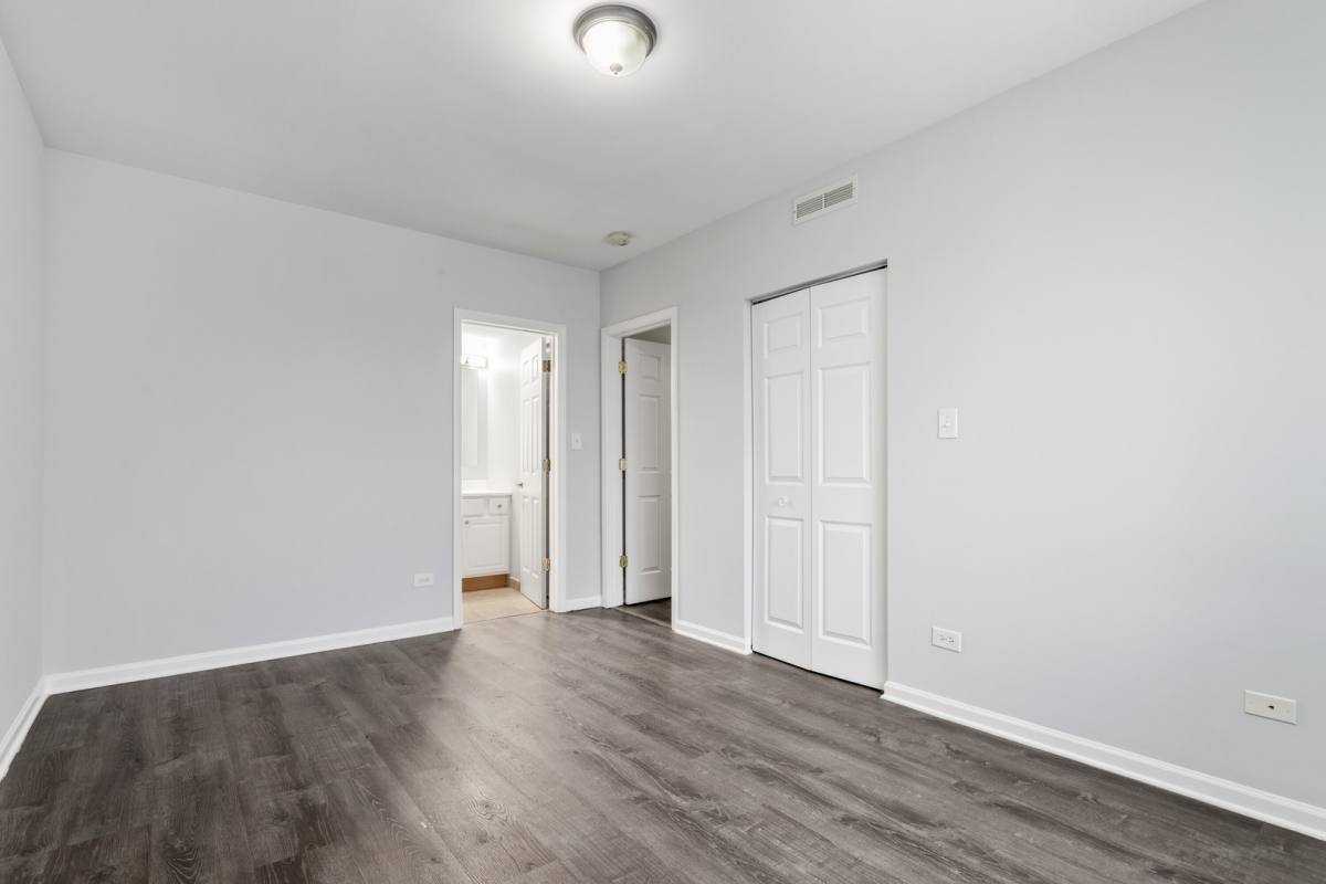 Condo for rent at 2451 W Howard St #511, Chicago, IL 60645