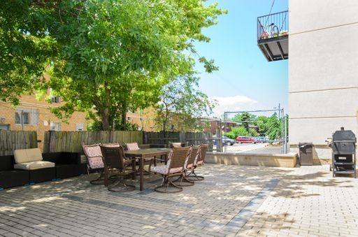 Apartment for rent at 2451 W Howard St #407, Chicago, IL 60645