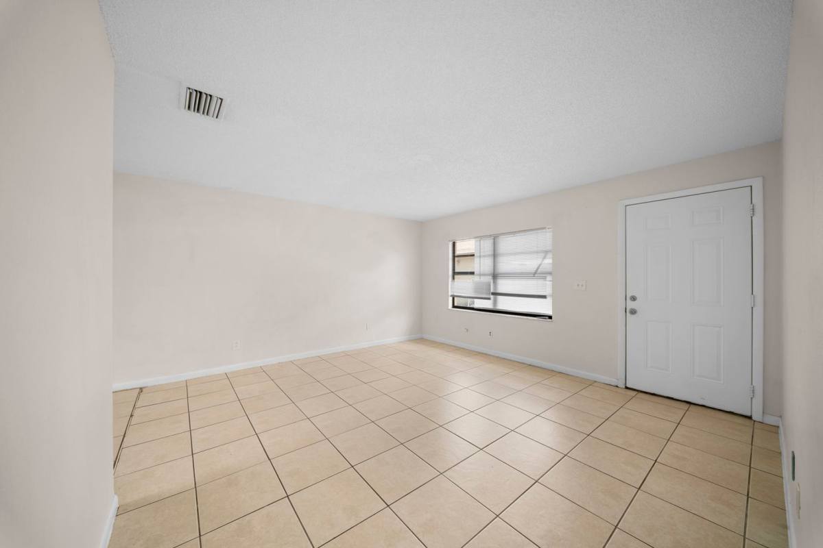 Apartment for rent at 5551-5553 5th Ave, Fort Myers, FL 33907