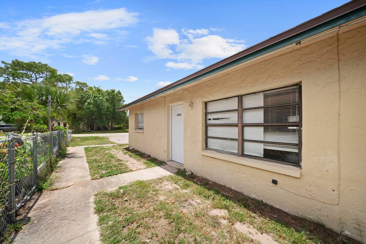 Apartment for rent at 5551-5553 5th Ave, Fort Myers, FL 33907