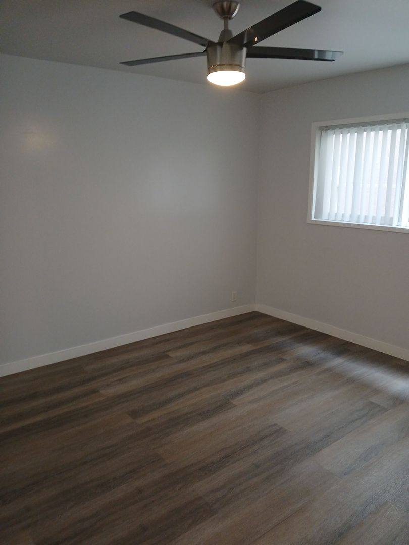 Apartment for rent at 544 N Hayworth Ave, Los Angeles, CA 90048
