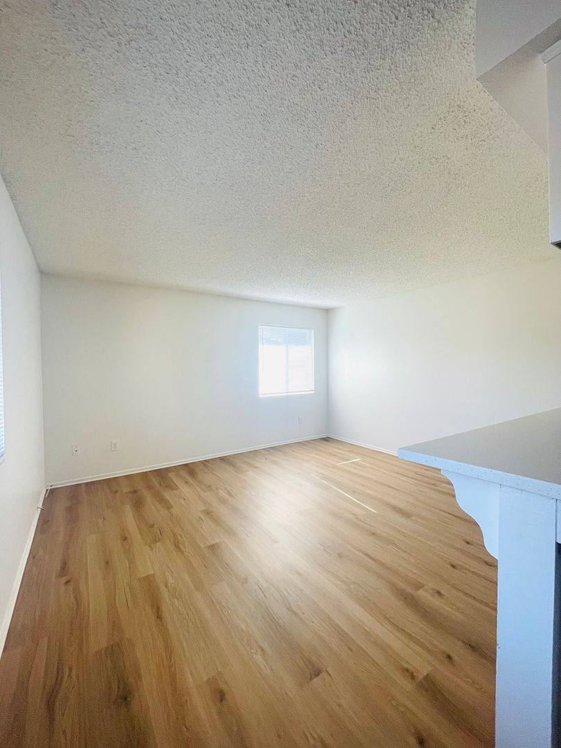 Apartment for rent at 345 Clay St, Fillmore, CA 93015