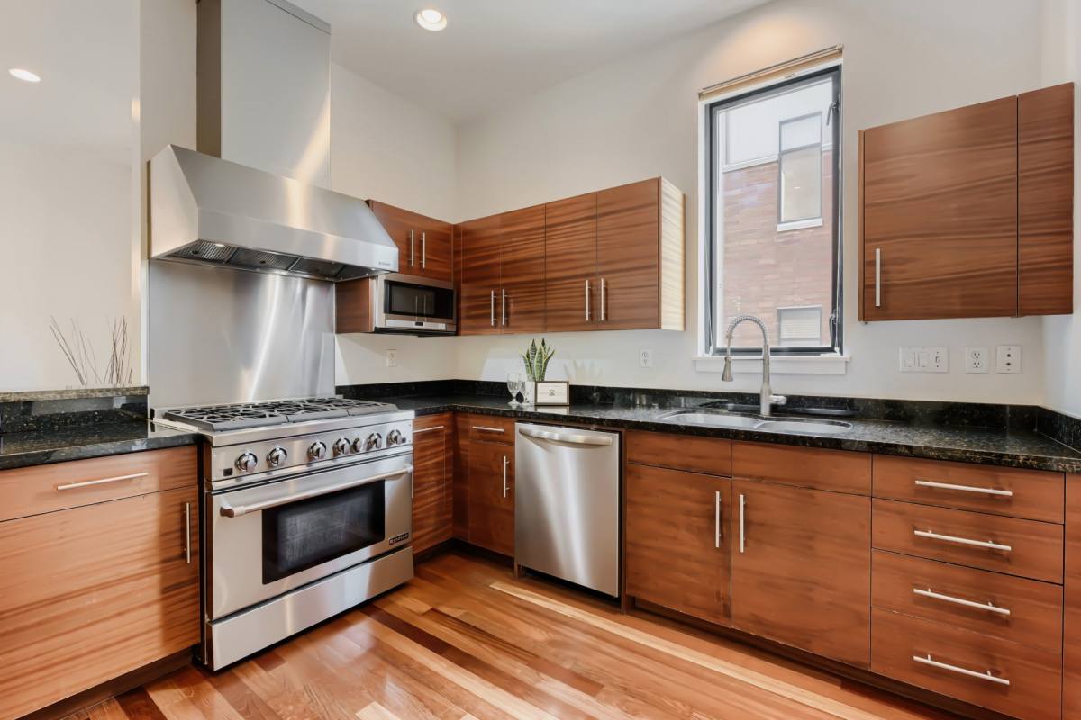 Townhouse for rent at 1616 NW Riverscape St, Portland, OR 97209