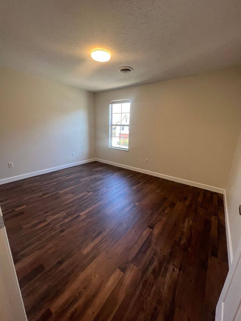 Apartment for rent at 3180 Hickory Dr, Pigeon Forge, TN 37863
