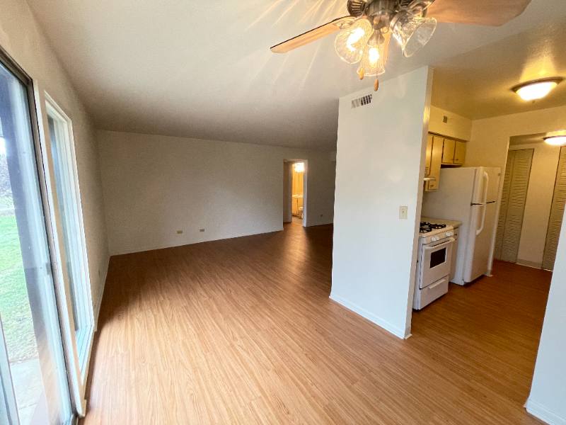Apartment for rent at 338 N Green Bay Rd #1102, Waukegan, IL 60085
