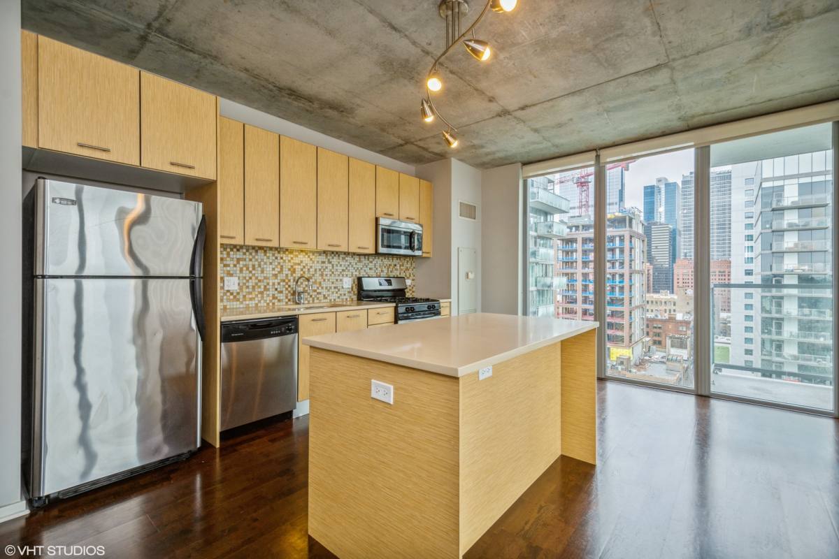 Apartment for rent at 659 W Randolph St #1514, Chicago, IL 60661