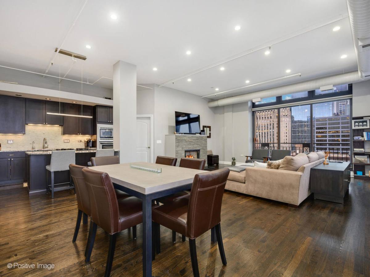 Apartment for rent at 360 W Illinois St #10F, Chicago, IL 60654