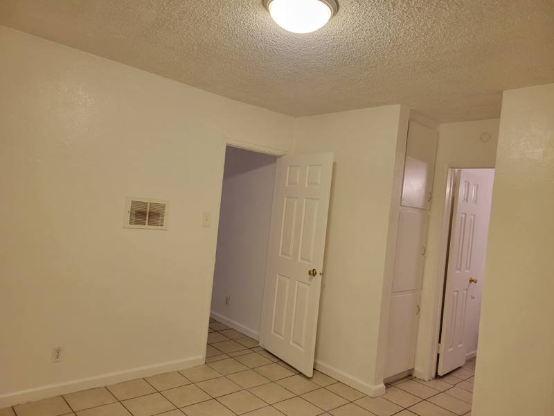 Apartment for rent at 648 W Buena Vista St #648, Barstow, CA 92311