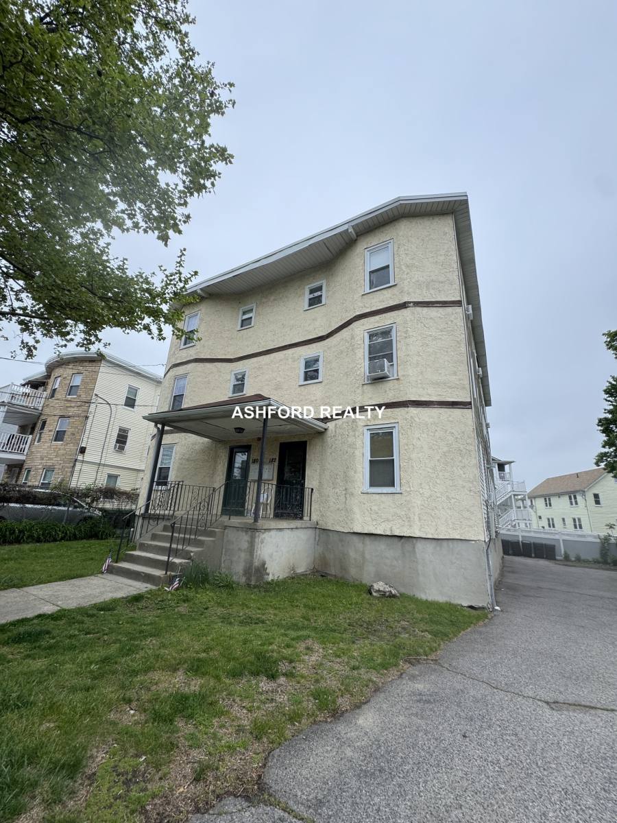Apartment for rent at 180 Walnut St #2, Watertown, MA 02472