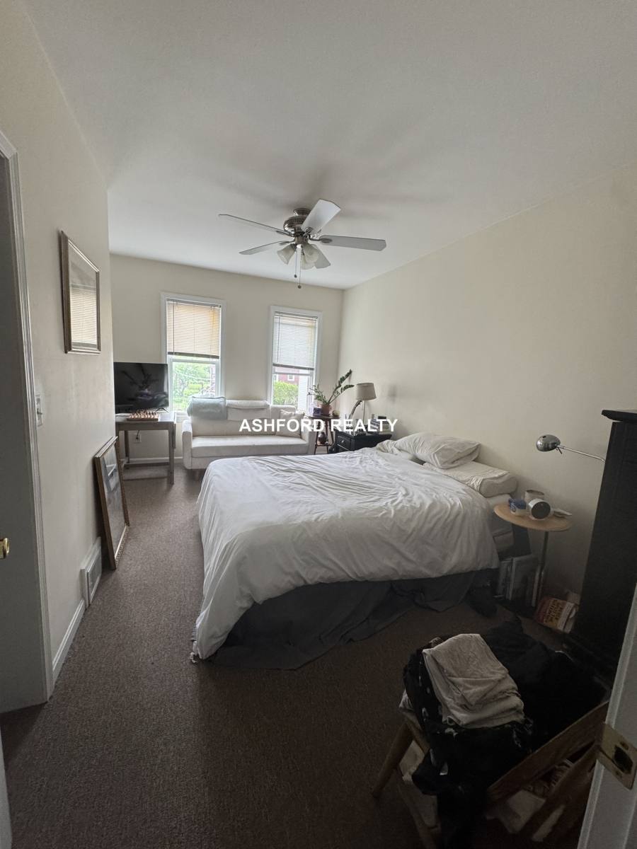 Apartment for rent at 180 Walnut St #2, Watertown, MA 02472