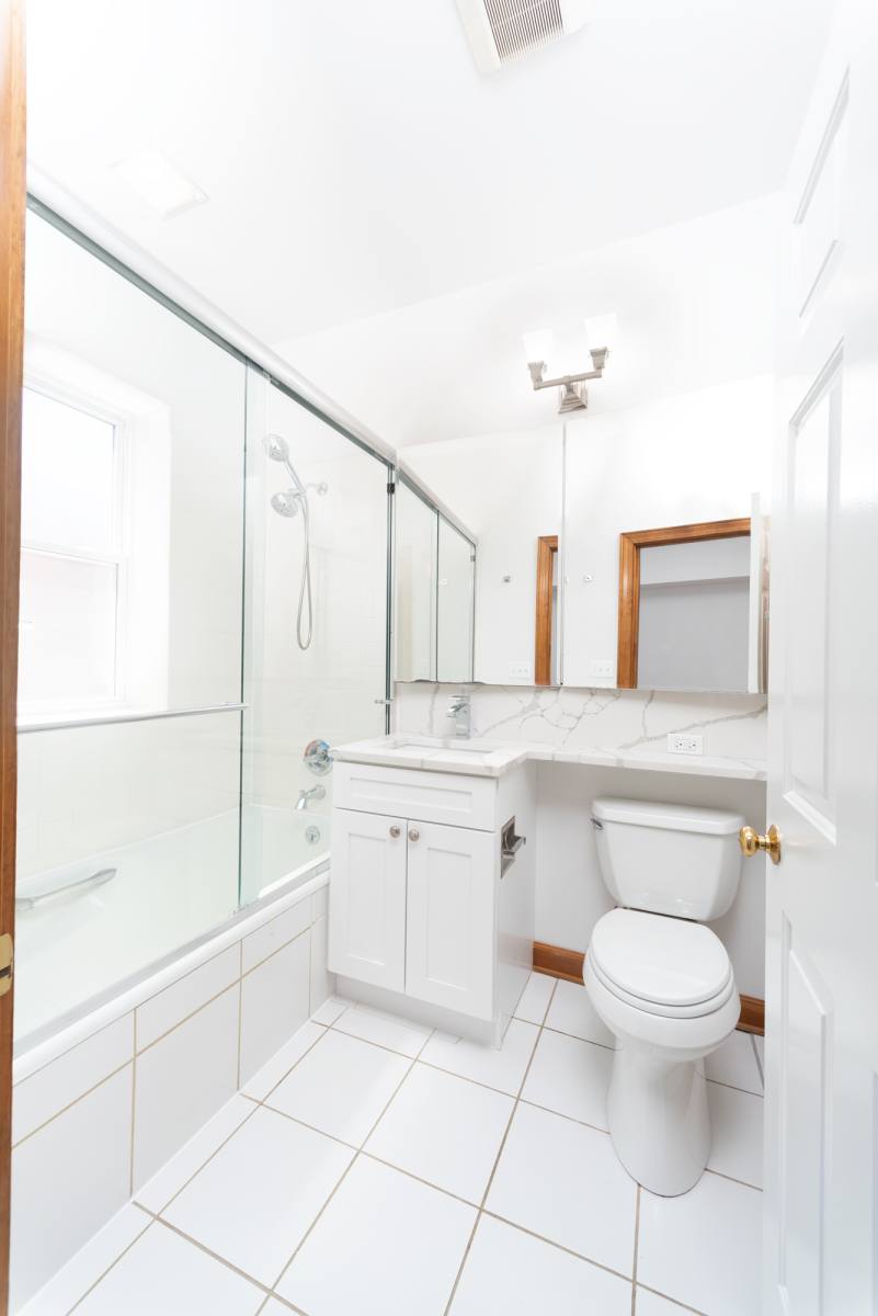 Apartment for rent at 5610 Kenmore #3S, Chicago, IL 60660