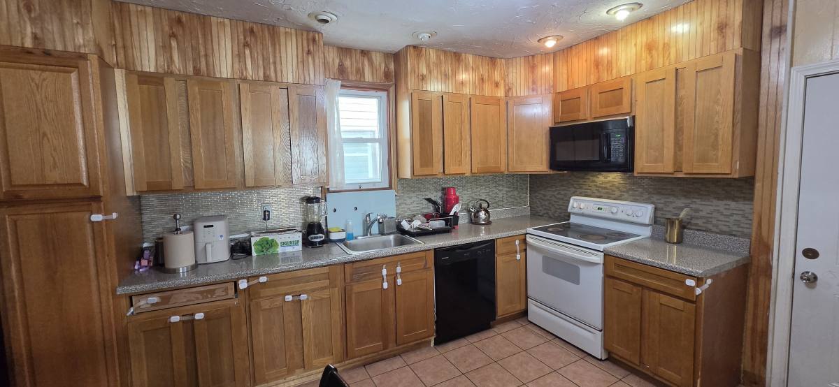 Apartment for rent at 82 Garfield Ave #1, Revere, MA 02151