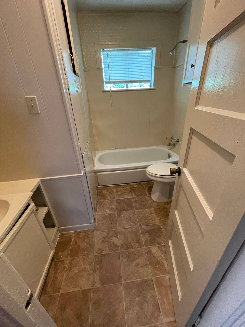 House for rent at 500 Loraine Dr, Greenville, TX 75401