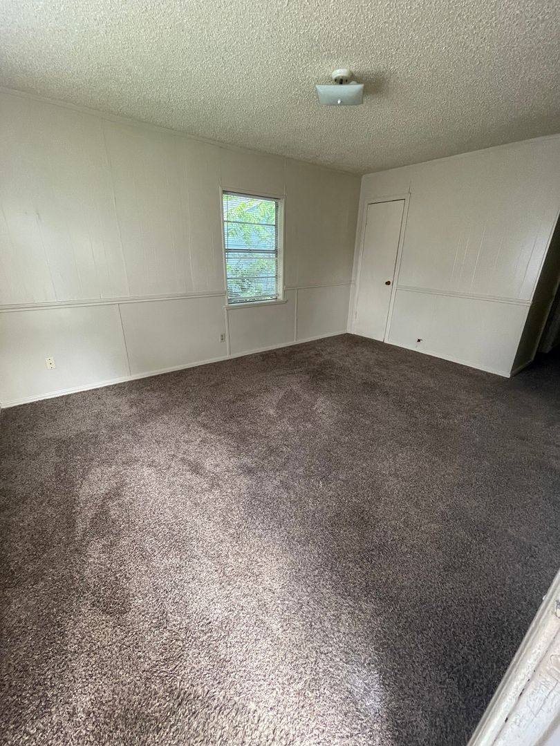 House for rent at 500 Loraine Dr, Greenville, TX 75401