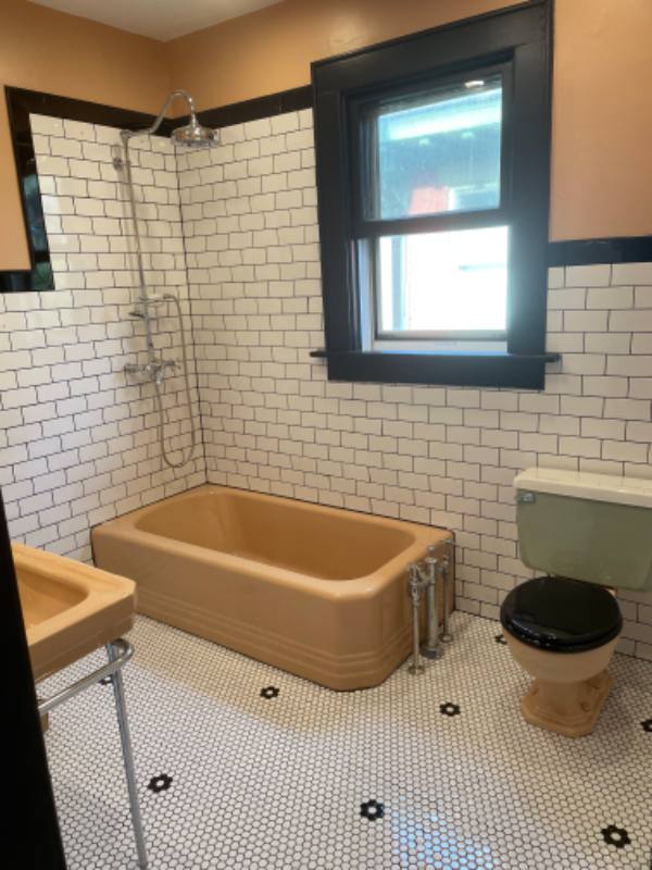 House for rent at 78 E Oakland Ave, Columbus, OH 43201